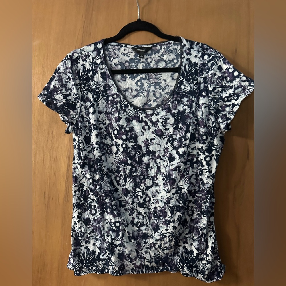 Simply Vera Vera Wang Blue, White and Purple Patterned Short Sleeve Top